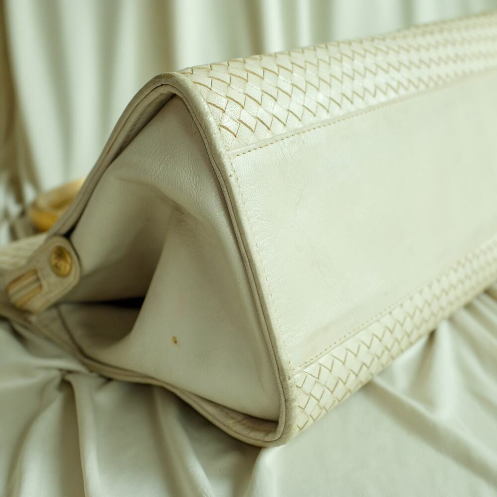 Fendi Woven Leather Tassel Bag - Cream/White, Gold Handles, Vintage - Picture 9 of 16